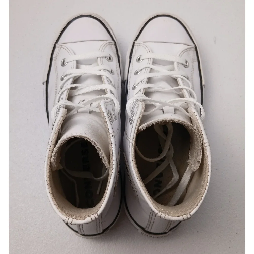 Converse up wardrobe top