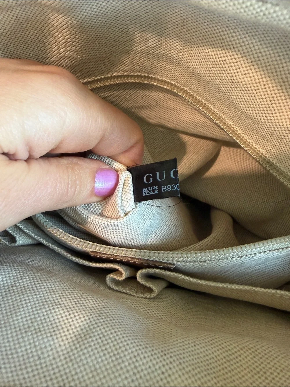 Gucci Diamante Messenger Bag