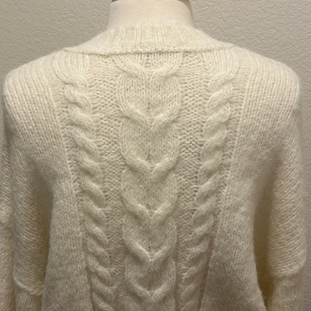 Free People Willow Cream Cable Knit Long Sleeve Crop Button Cardigan Sweater L