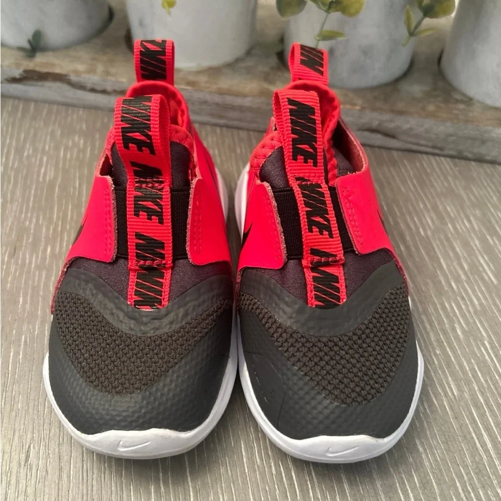Nike‎ Flex Runner shoes kids 6.5