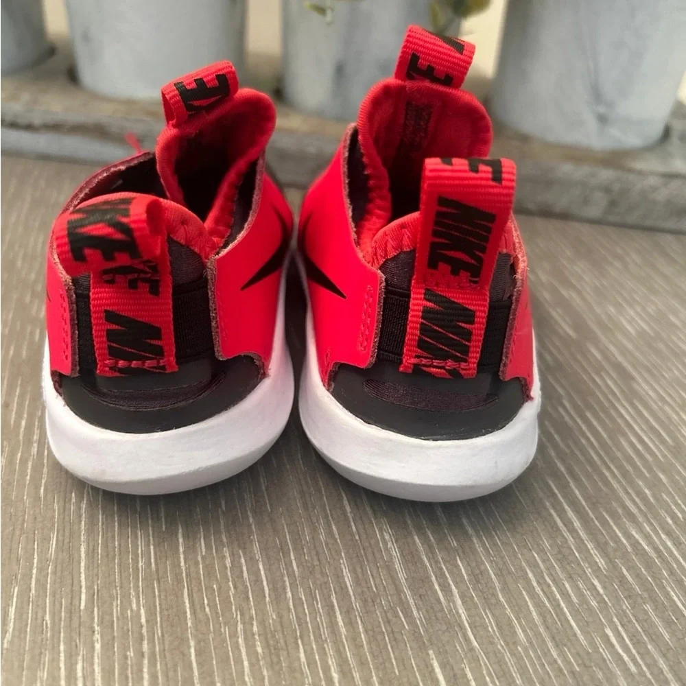 Nike‎ Flex Runner shoes kids 6.5