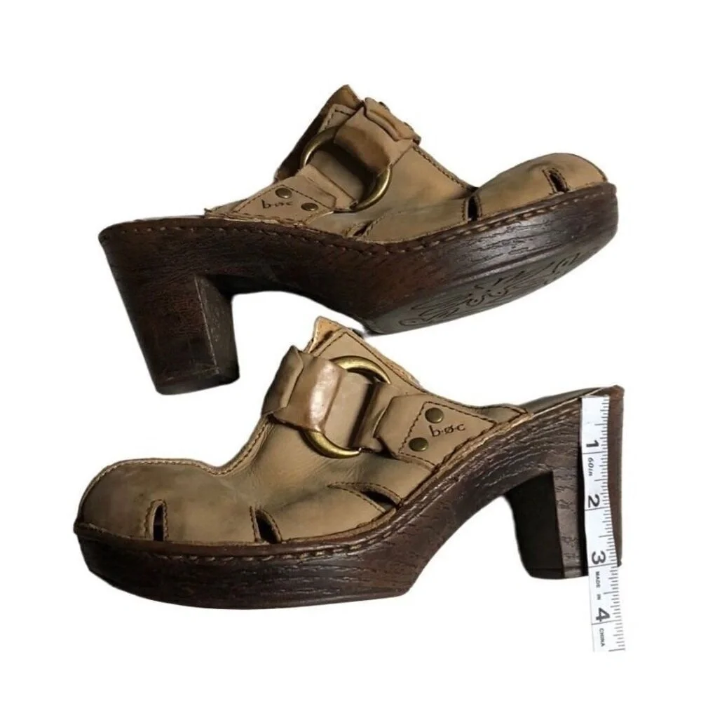 B.O.C. Born Concept Retro Tan Leather Chunky 3 Heel Clog Size 9 (Wear‎ on Front)