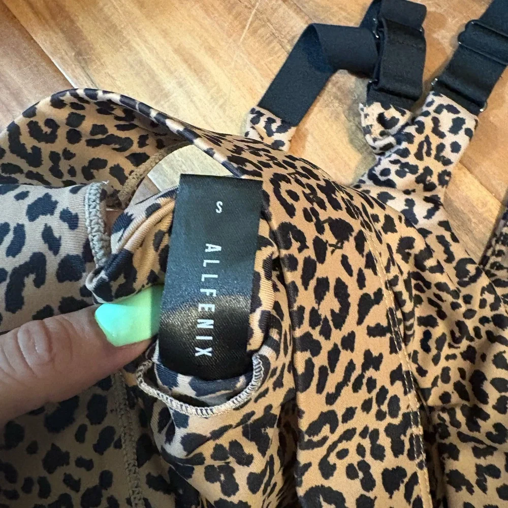ALLFENIX stylish leopard