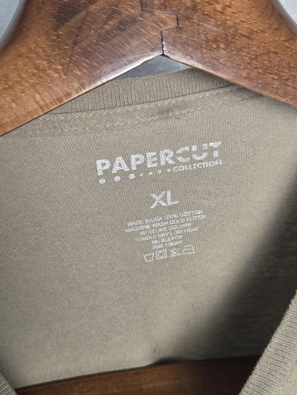 paper cut olive short