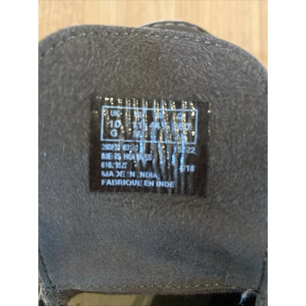 Clarks chukka boots