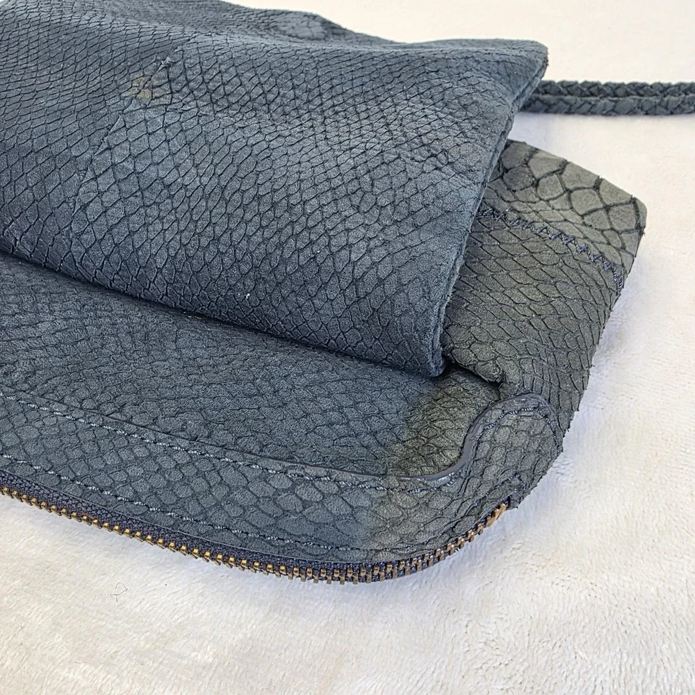 Tre Vero purse has