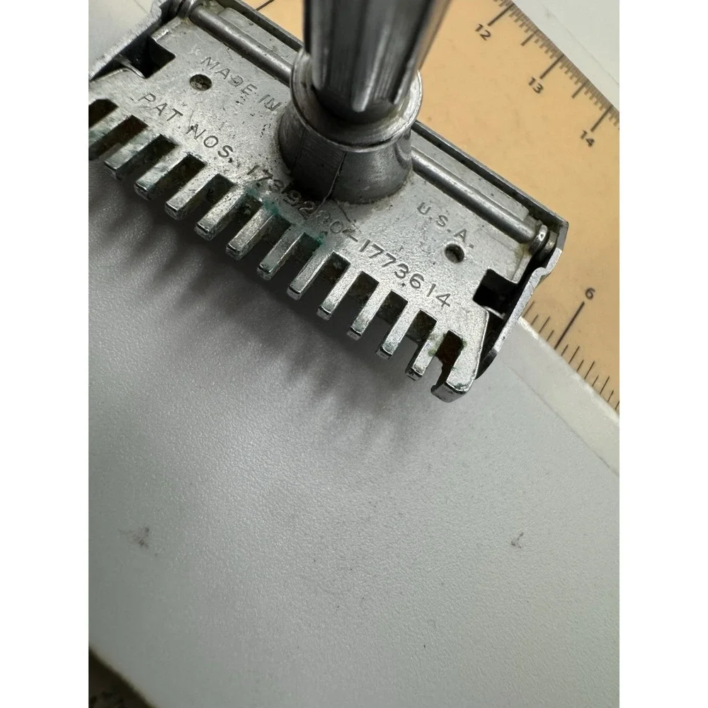 Vintage Gem Micromatic Single Edge Safety Razor‎