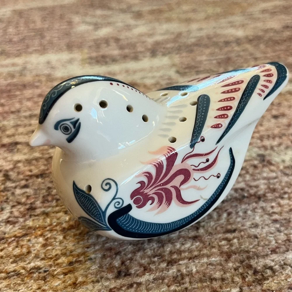 Elizabeth Arden this item