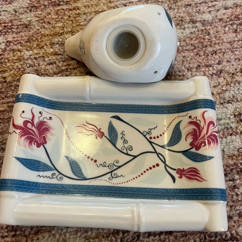 Elizabeth Arden this item