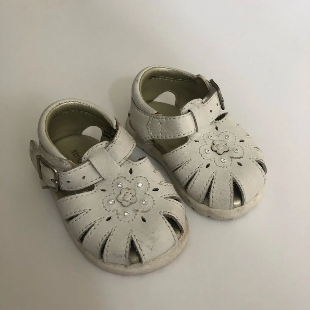 Stride Rite white leather walker