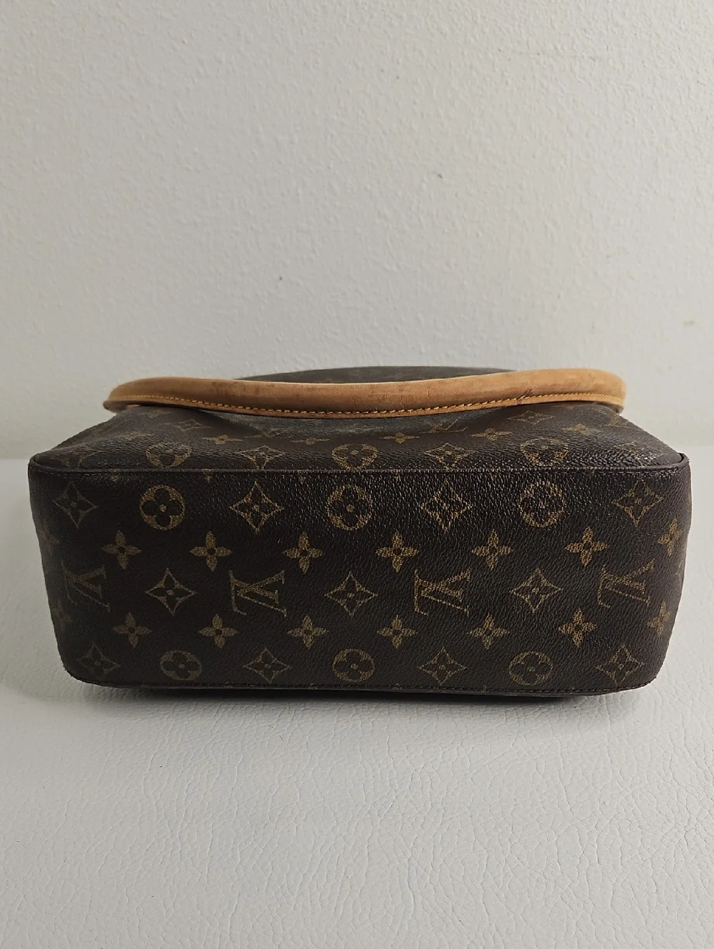 Authentic Louis Vuitton Looping MM Monogram Shoulder Bag Hobo Purse W/Dustbag