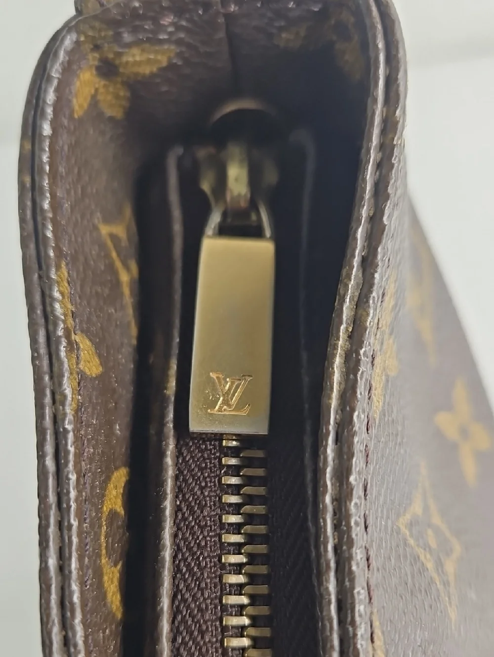Authentic Louis Vuitton Looping MM Monogram Shoulder Bag Hobo Purse W/Dustbag