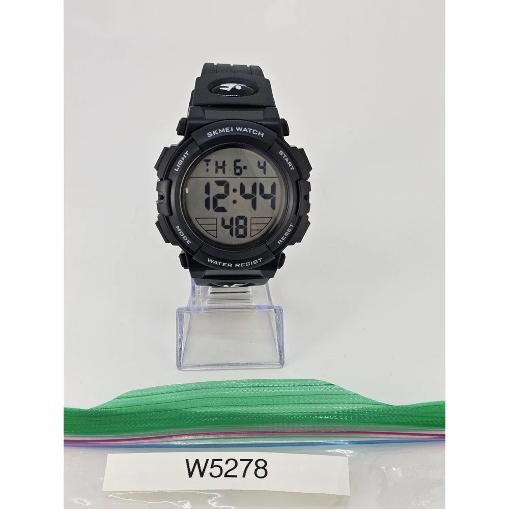 Men's Sports Digital Watch 50MM Black Plastic Bands Working Light Alarm
