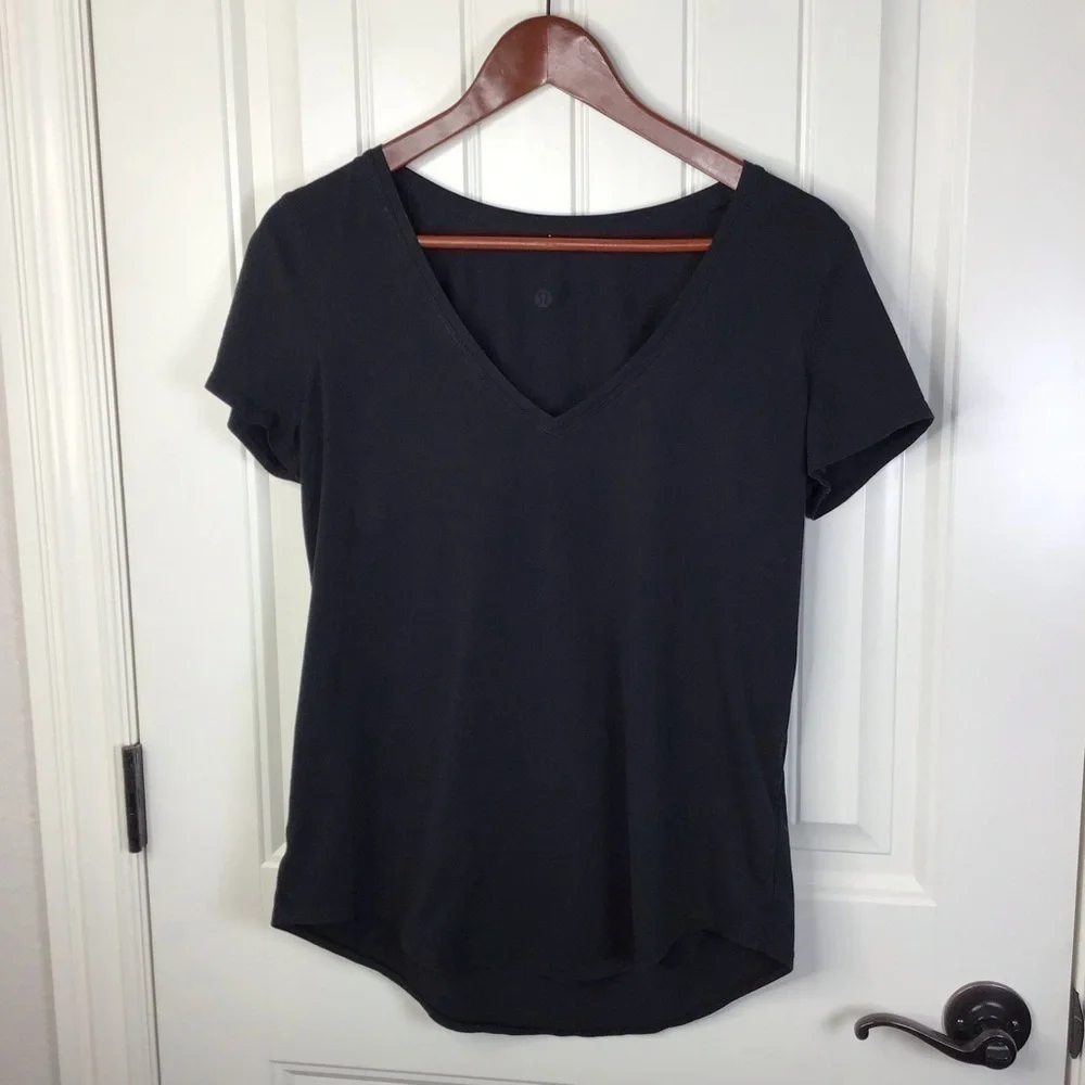 Lululemon Black V Neck Short Sleeve T-Shirt.