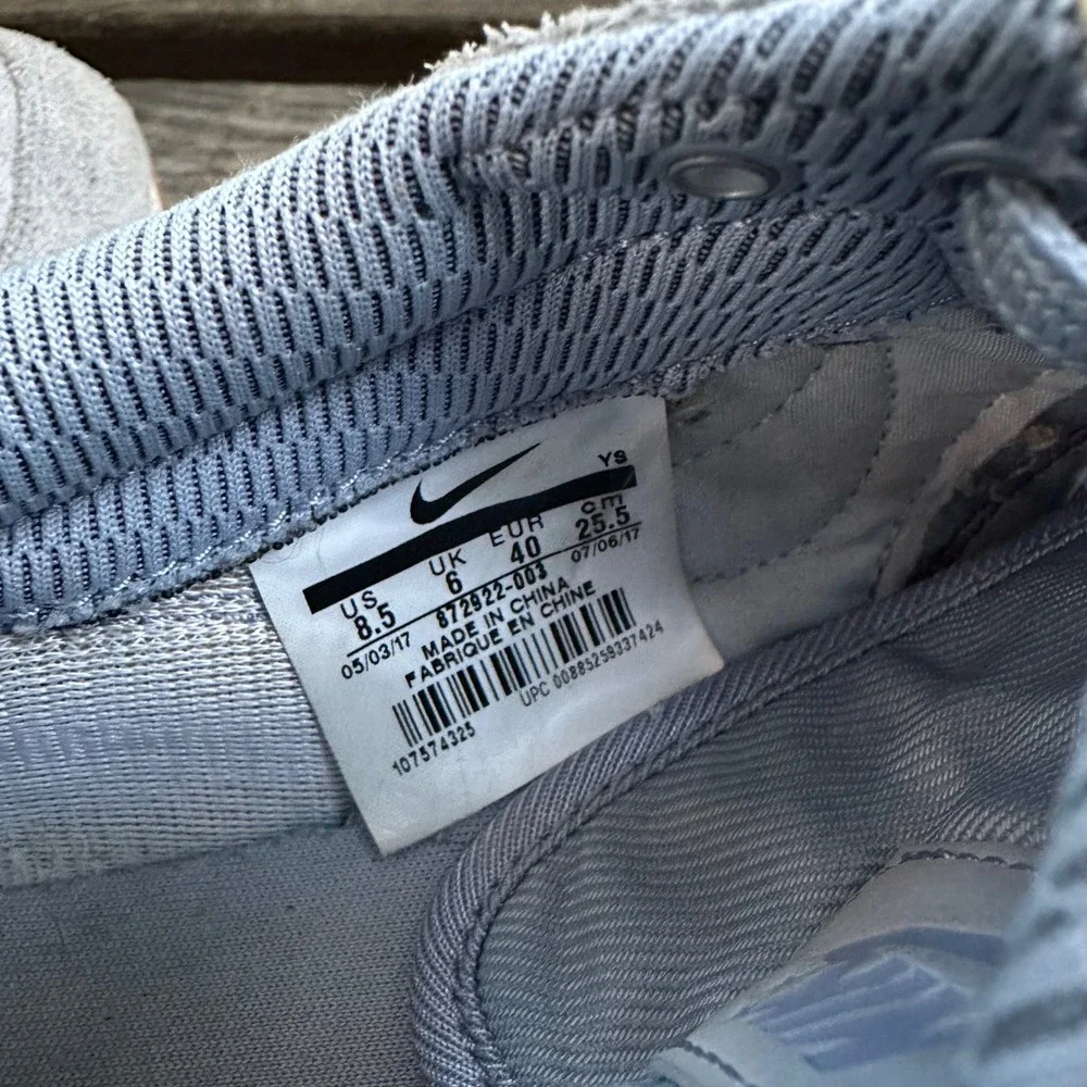 Nike classic internationalist
