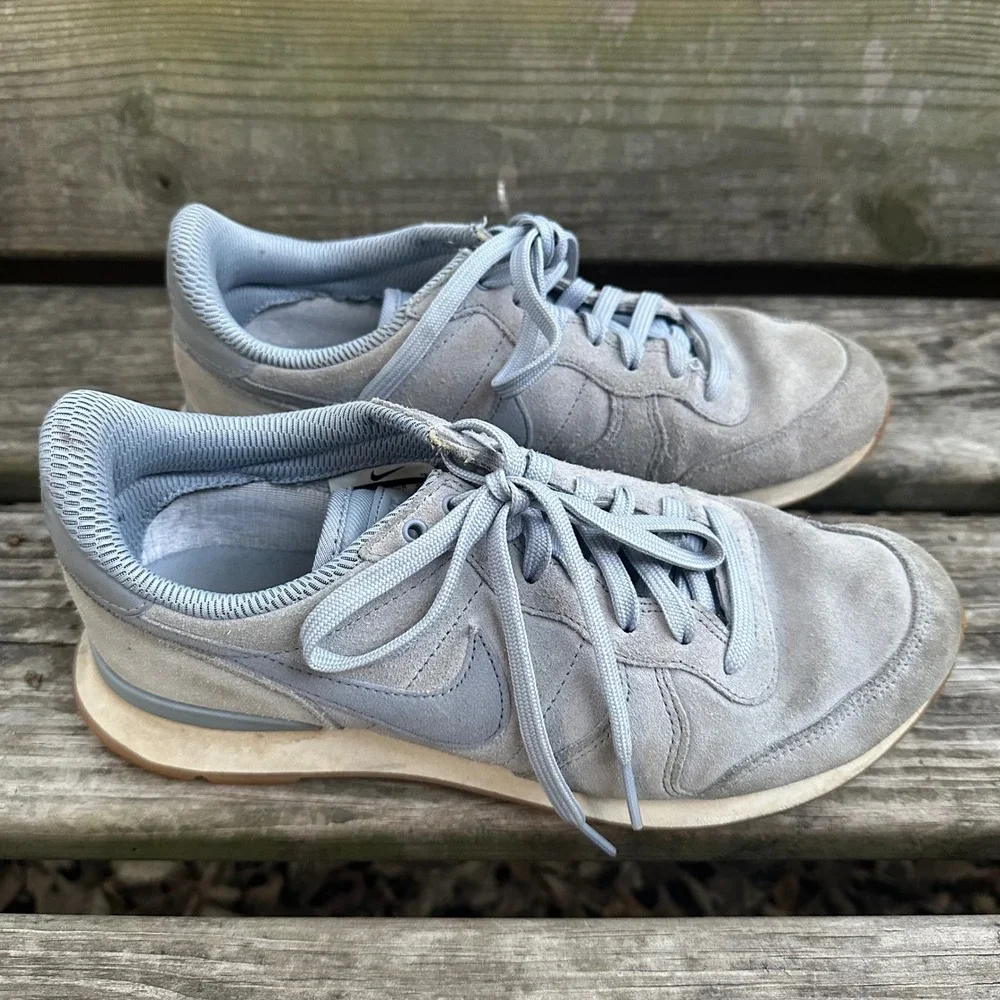 Nike classic internationalist