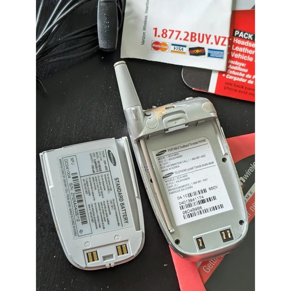 Samsung SCH-A650 - Silver (Verizon) Flip Phone Untested As / Is‎ - Prop Phone
