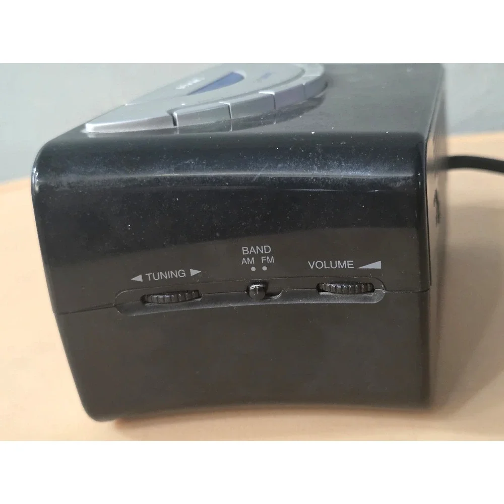 Emerson CKS9031 Smart‎ Set Dual Alarm Clock AM/FM Radio Large BLUE LED Display