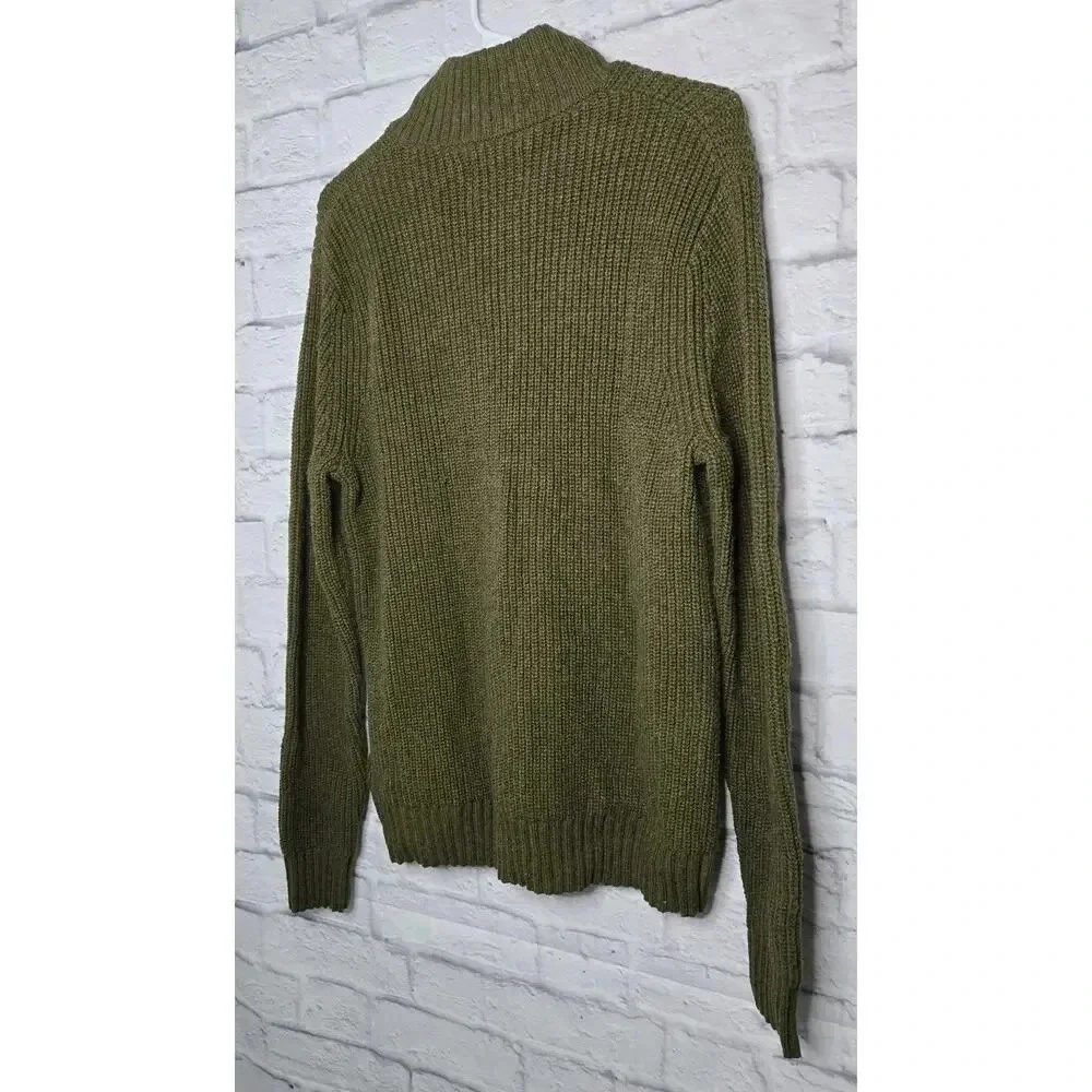 American Eagle Men's cotton blend green mock neck pullover sweater size Medium.