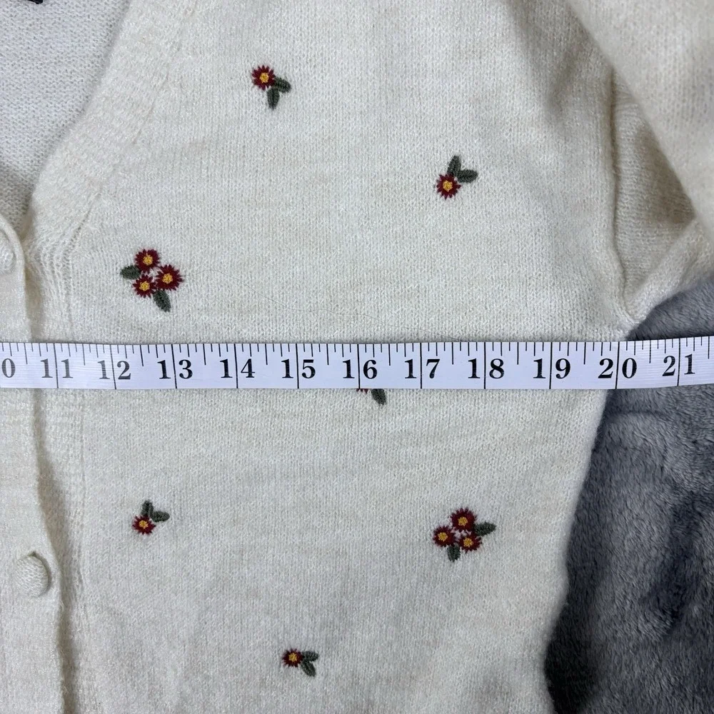 Zara oversized neck inches