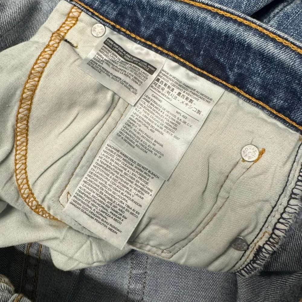 Levis staple rise