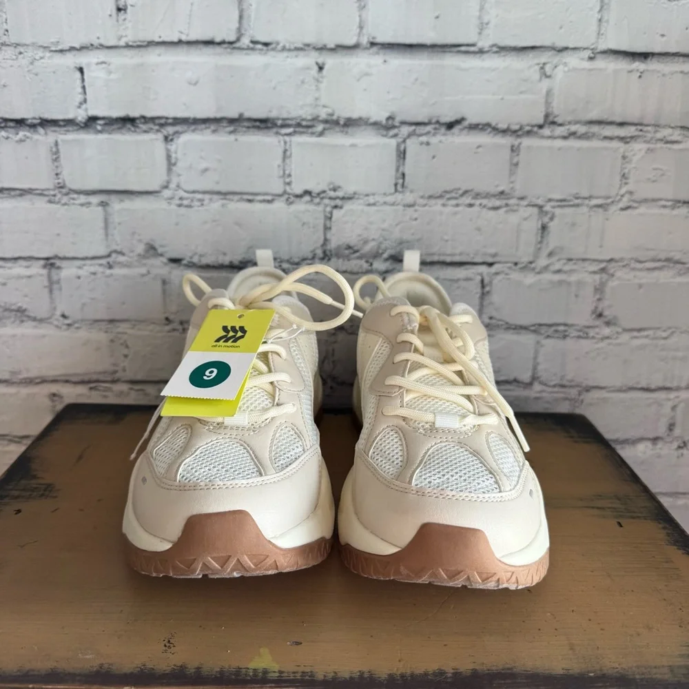 All in Motion Cream and‎ Tan Cadence Sneakers