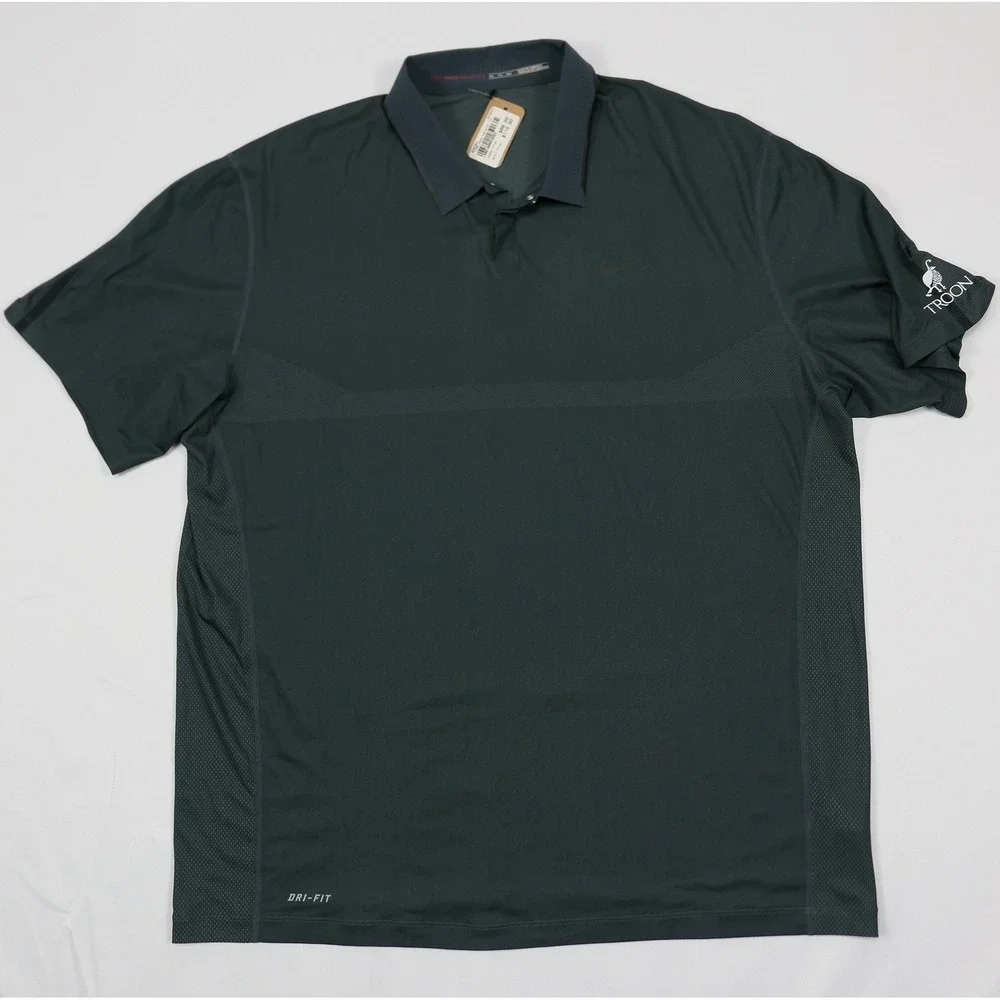 Nike performance placket