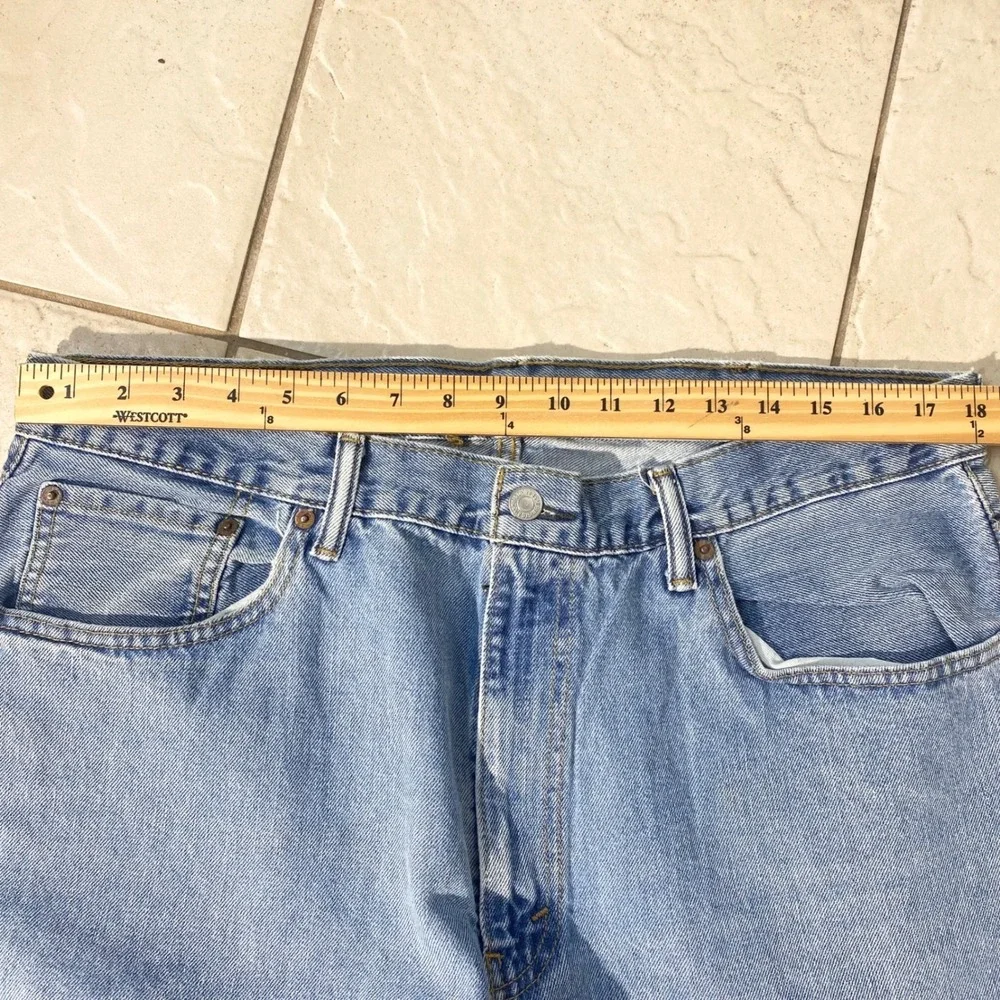 Levi Strauss 550 Mens Jeans Light Wash Straight Leg Denim Casual Pant Size 38x36