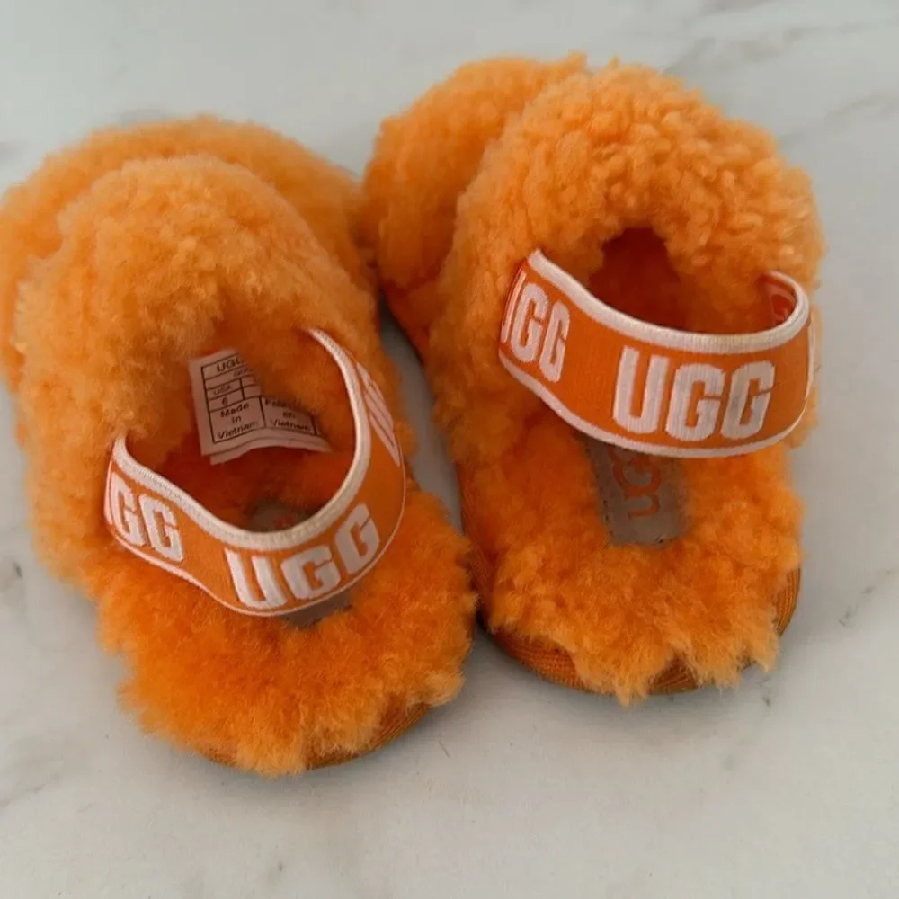 UGG fluff oh