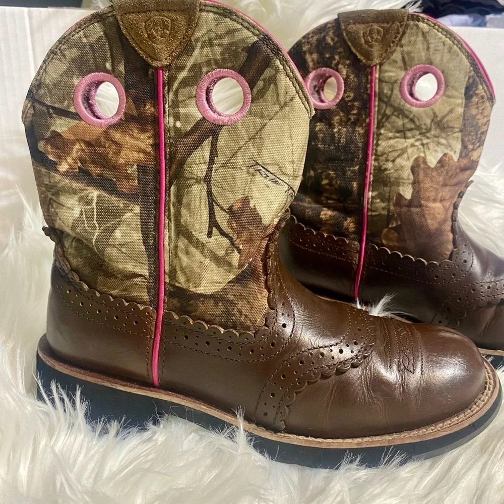 Ariat stylish brown