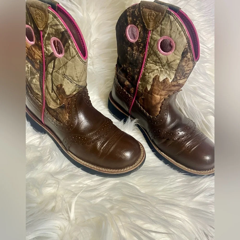 Ariat stylish brown