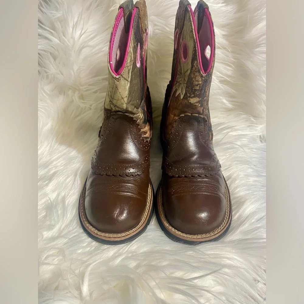 Ariat stylish brown