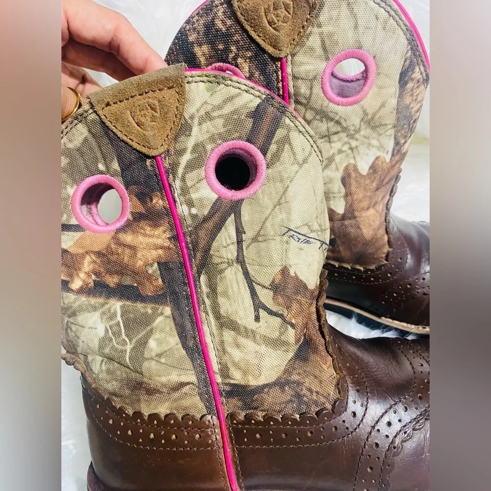 Ariat stylish brown