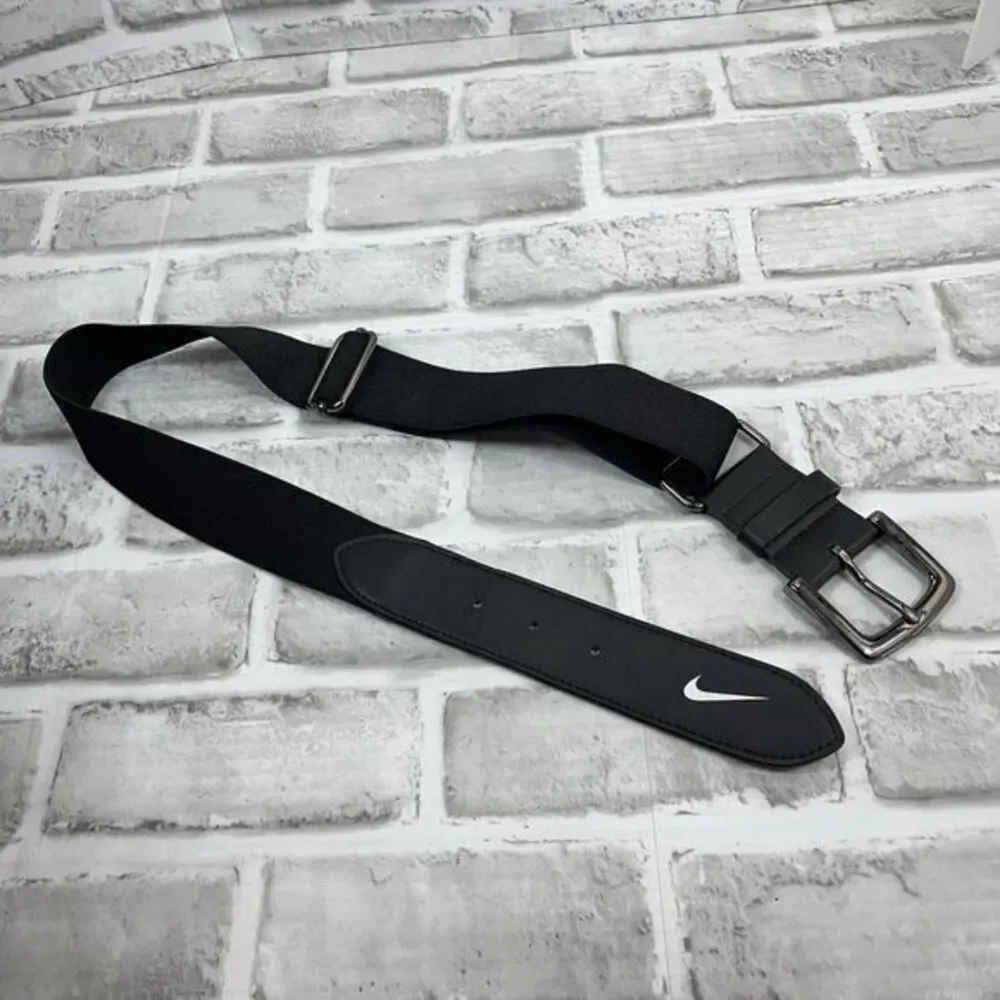 Nike Swoosh Black Belt Baseball Golf Adjustable Elastic Stretch One Size Fit All
