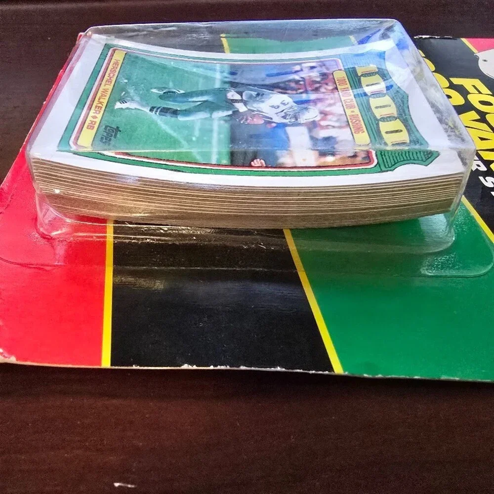 VTG 1000 Yard Club NFL Pro Football Card Collect Special Rare Unopened