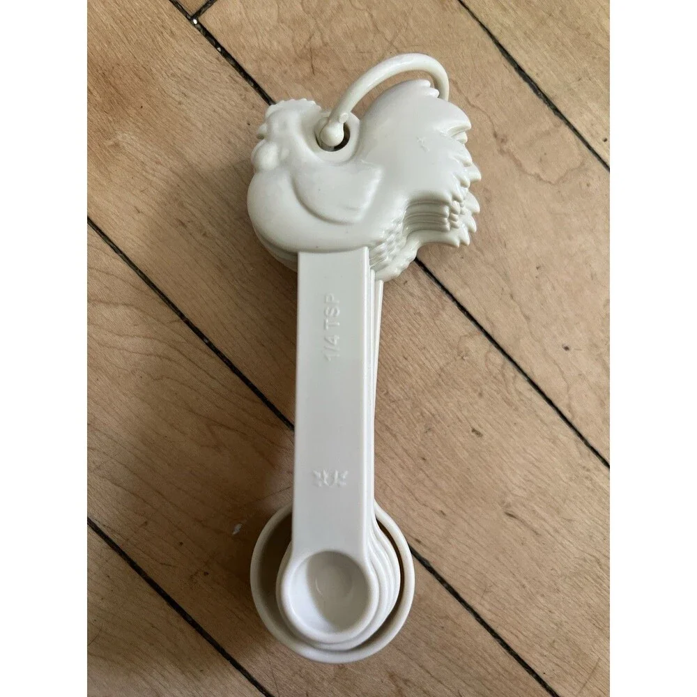 Paula Deen Rooster Measuring Spoons 5 Piece Set Nesting Beige
