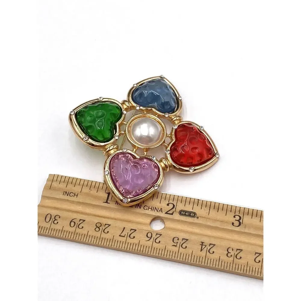 Leaf brooch pin