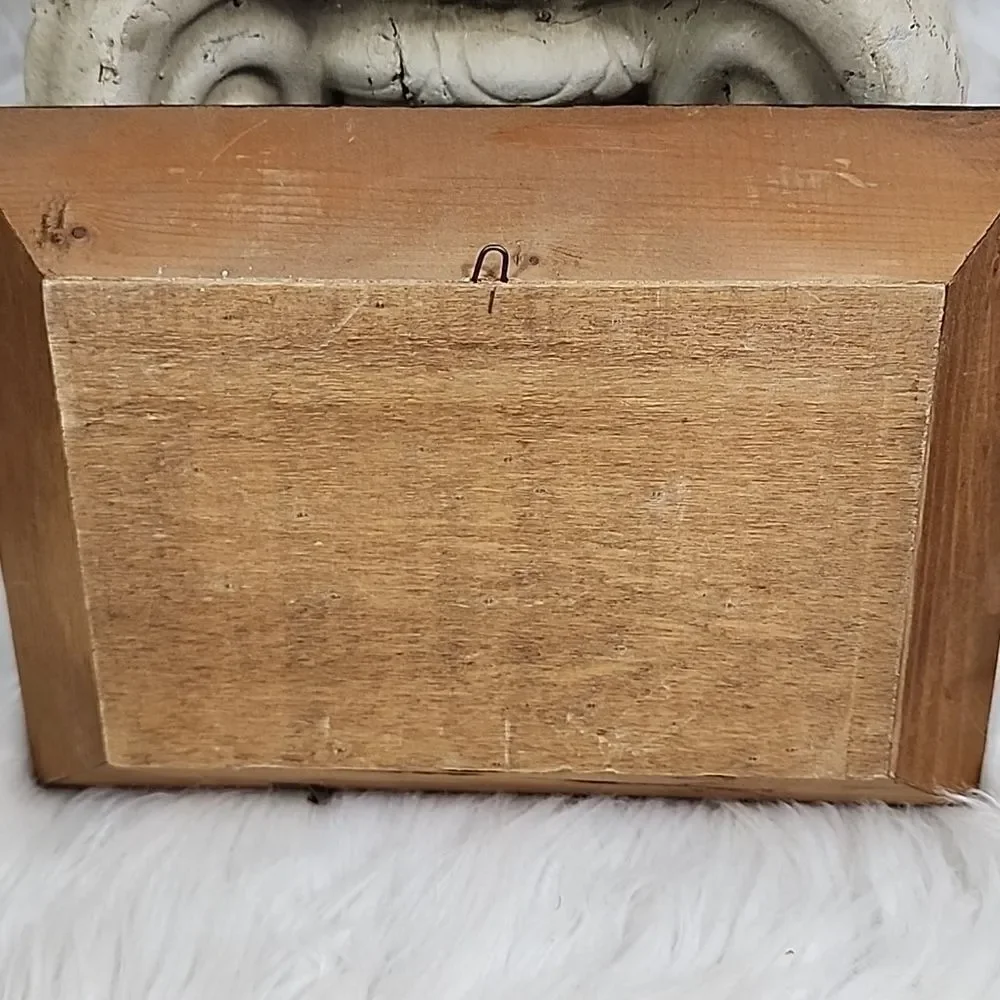 Vintage features collectors decor