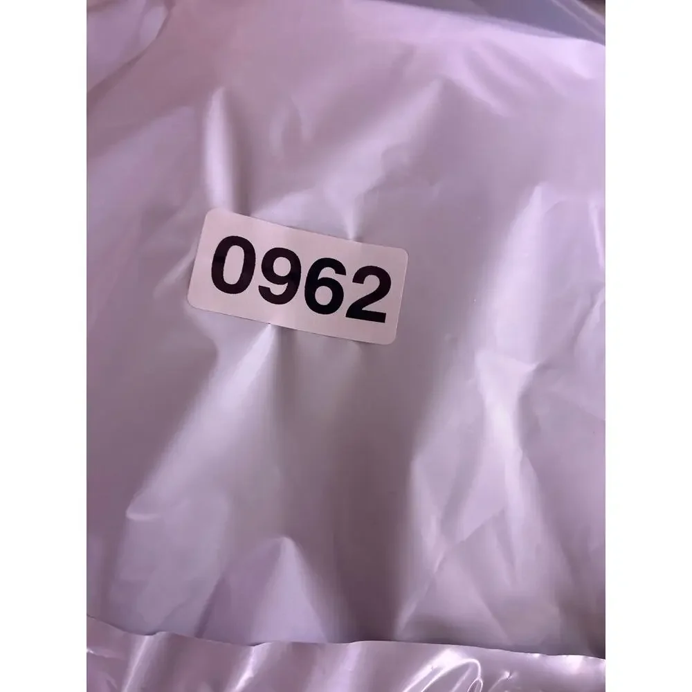 Volcom *flaws shown