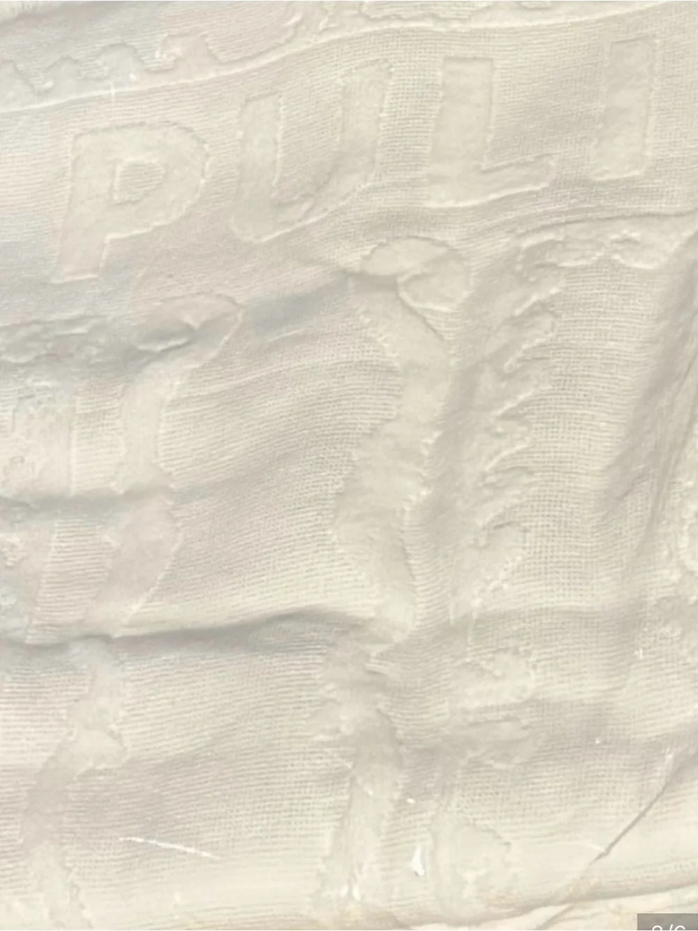 NWT Lilly Pulitzer white jacquard beach towel in color RESORT WHITE