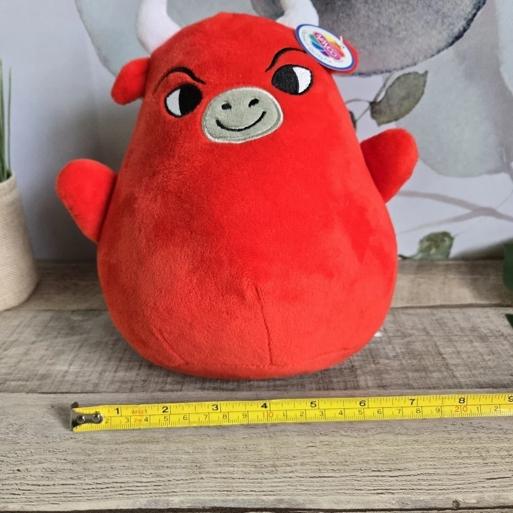 Nanco adorable red