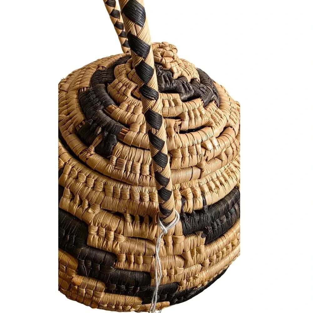 N/A handwoven basket