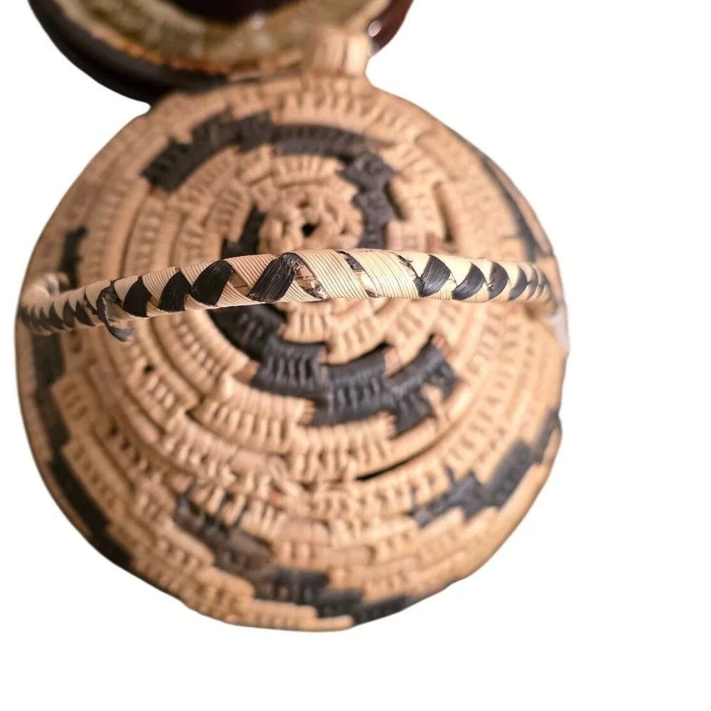 N/A handwoven basket