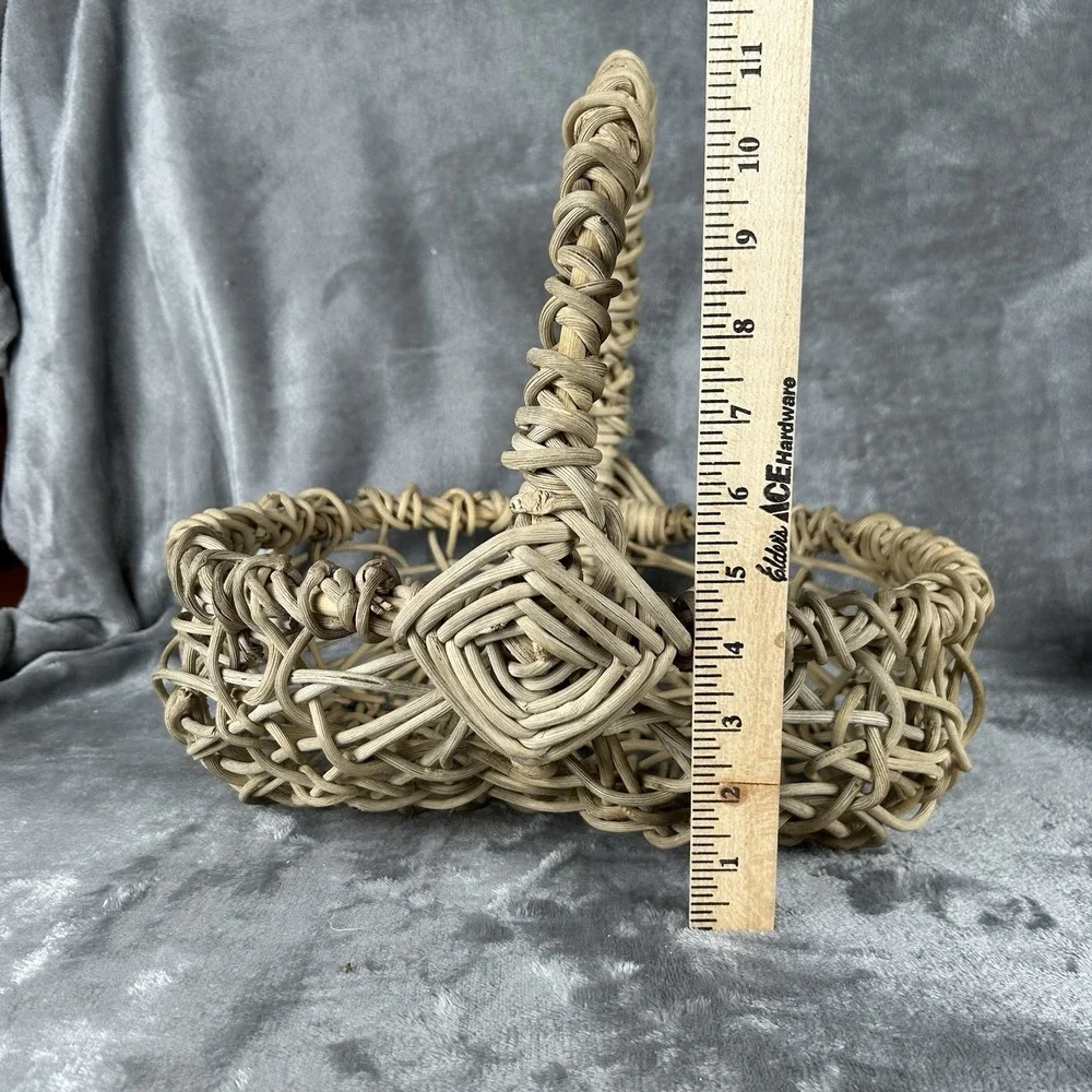 VTG Open Weave Egg Gathering Basket Top Handle Hand Woven Rustic Primitive Decor