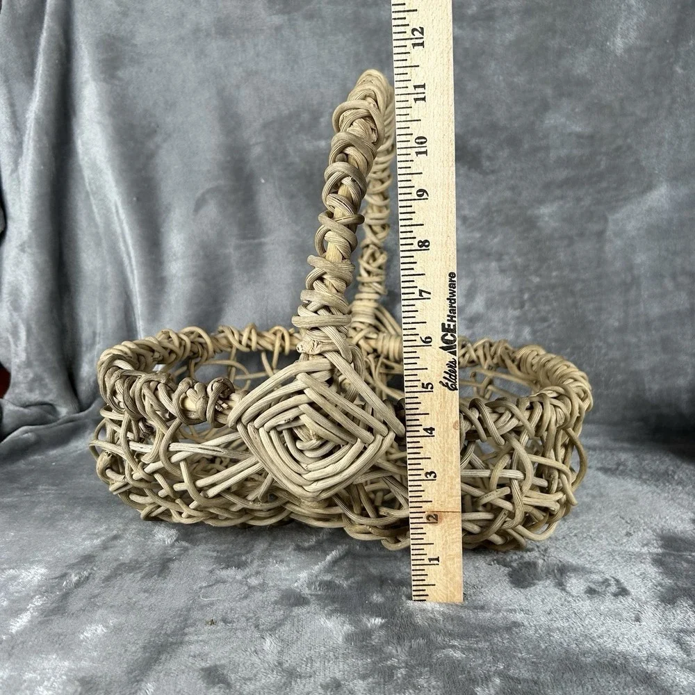 VTG Open Weave Egg Gathering Basket Top Handle Hand Woven Rustic Primitive Decor