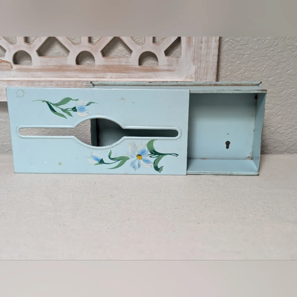 unbranded vintage metal