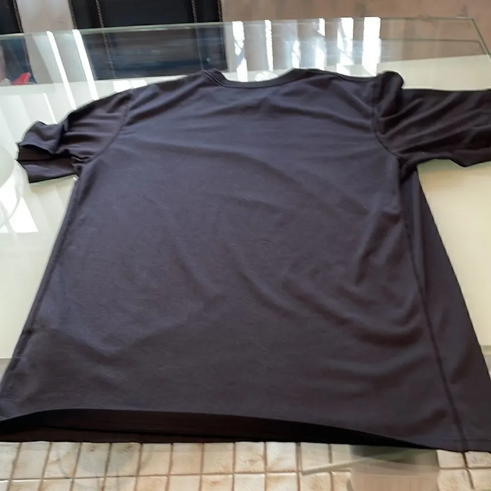 Nike shirt black