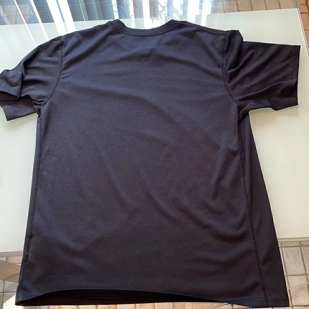 Nike shirt black