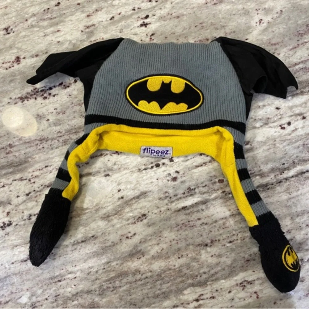 BATMAN | Animated Winter Hat | full coverage | Boys Size M