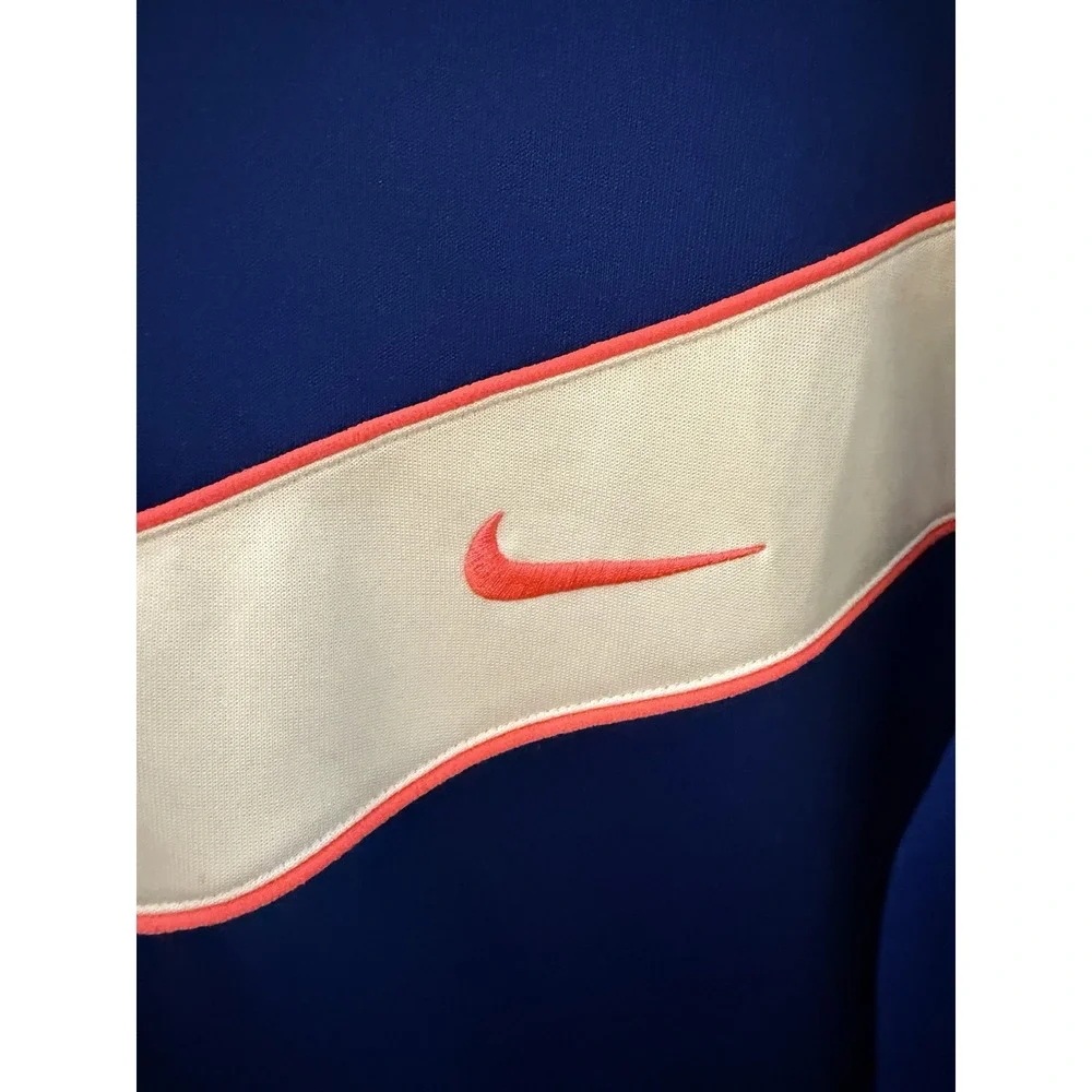 Nike mock track